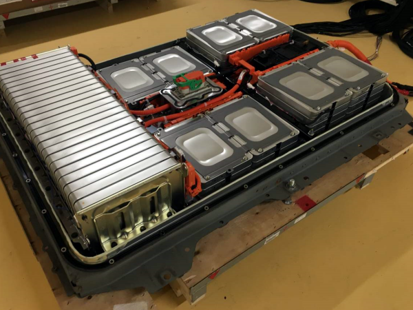 动力电池模组圆柱电池电芯发泡聚氨酯灌封