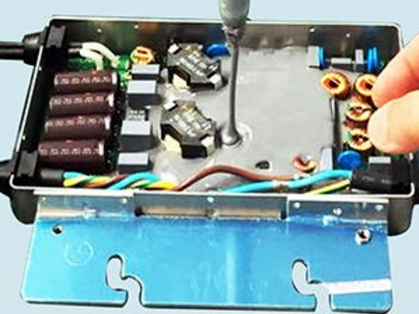 微型逆变器灌封